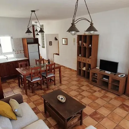 Isabel2 Apartment