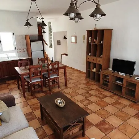 Isabel2 *